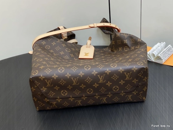 First bag ru GM Atlantis LOUIS VUITTON 0729